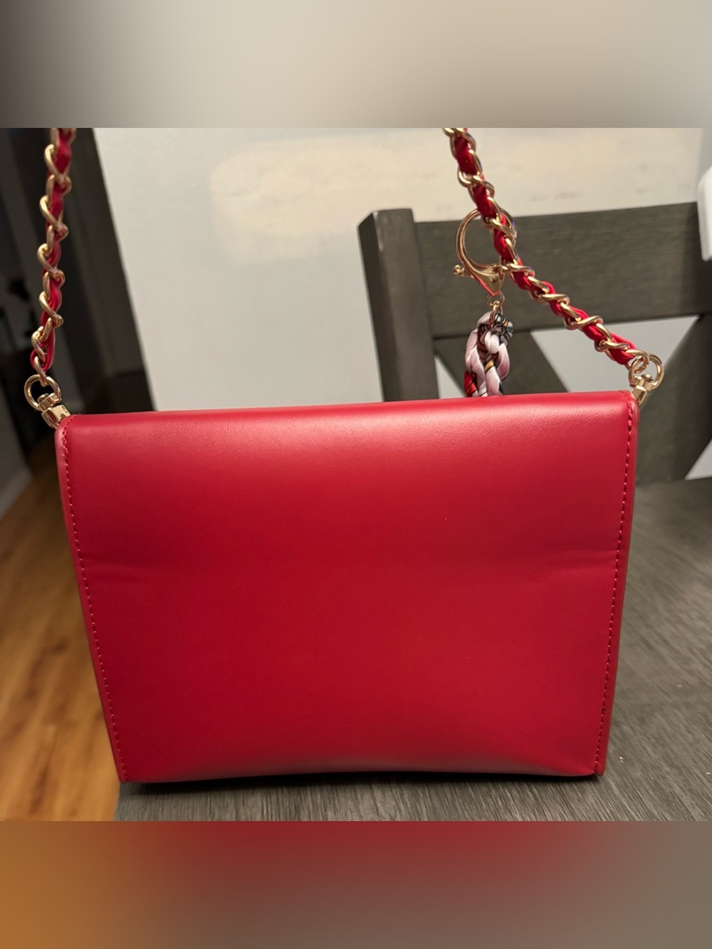 YSL Beaute Red patent Leather pouch with Scarf Tassel- Authentic - Picture 7 of 10